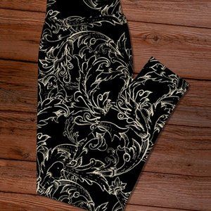 NWT Black & Cream Abstract floral print leaf vine Yoga pants pull on pan…